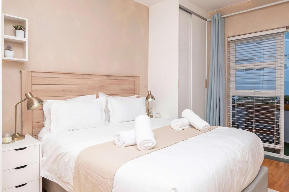 Bay Point Elegant Getaway Cape Town