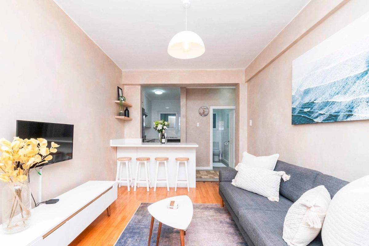 Apartment Bay Point Elegant Getaway Cape Town