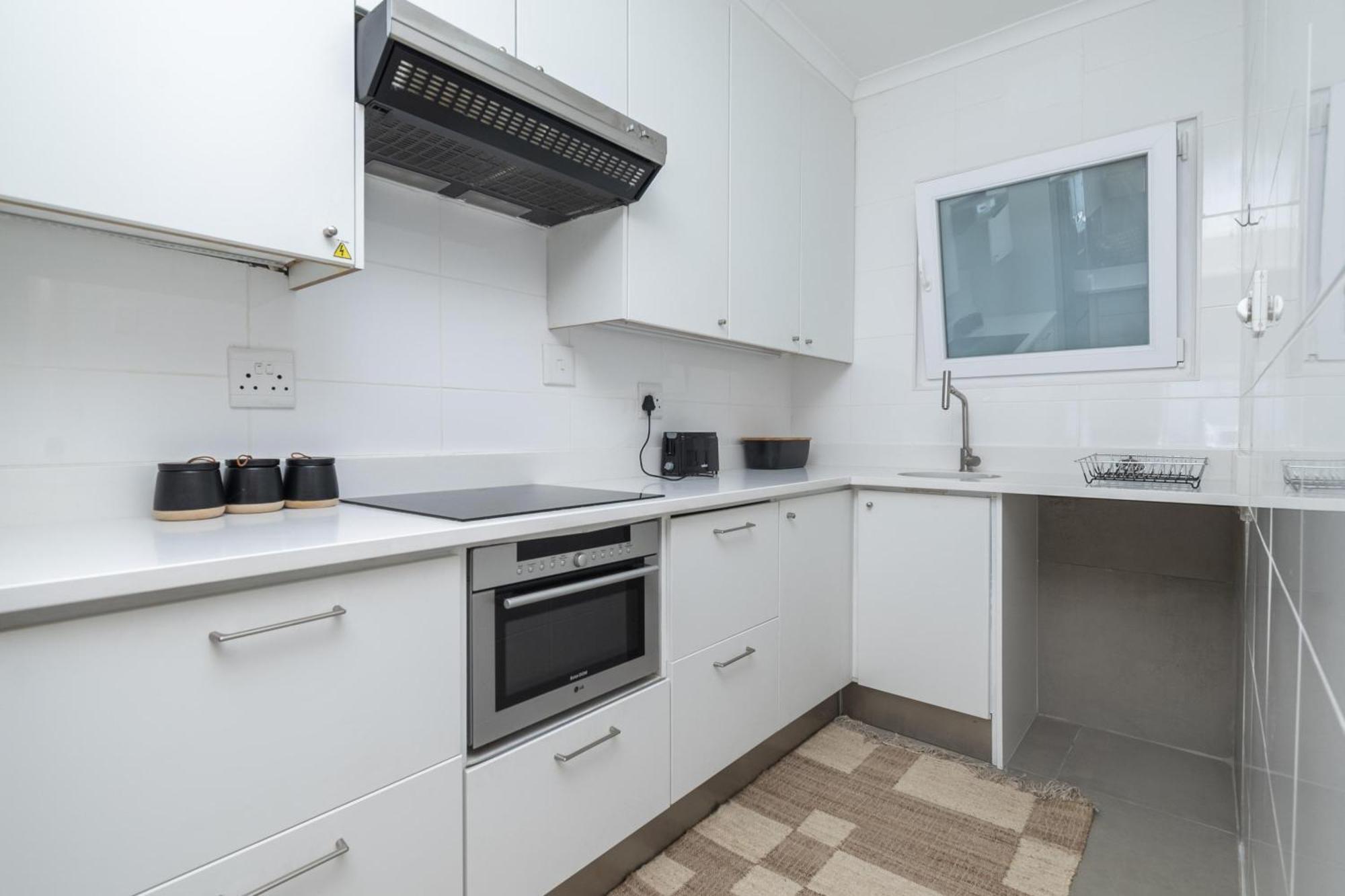 Bay Point Elegant Getaway Apartment *
