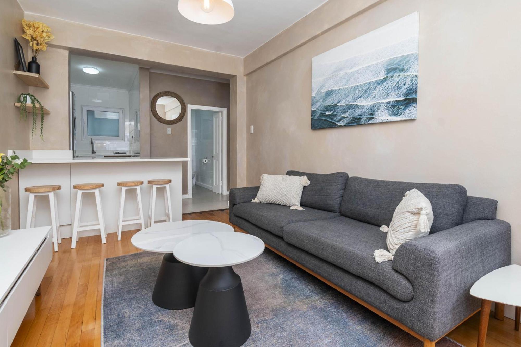 Apartment Bay Point Elegant Getaway Cape Town