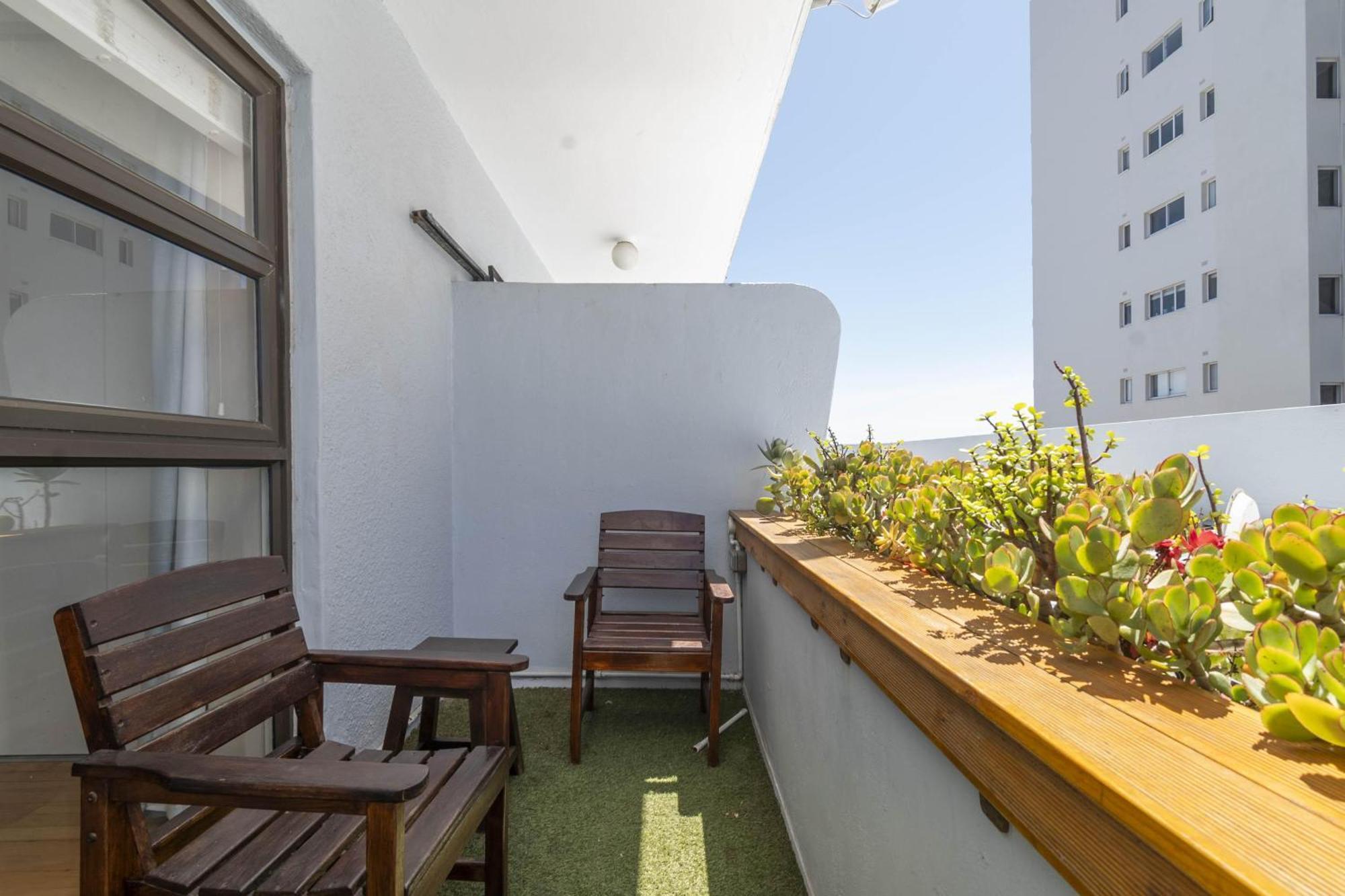 Apartment Bay Point Elegant Getaway *